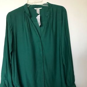 Green long sleeve H&M shirt